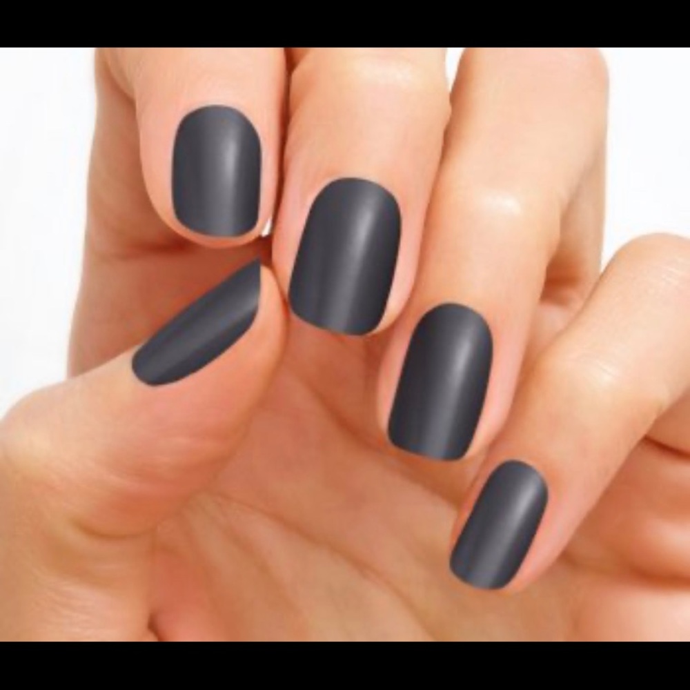 New Retired Colorstreet Steel City